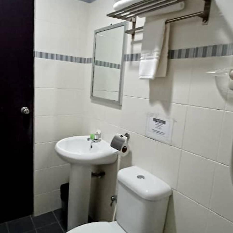 Hotel Sadong88 Kota Kinabalu Eksteriør bilde