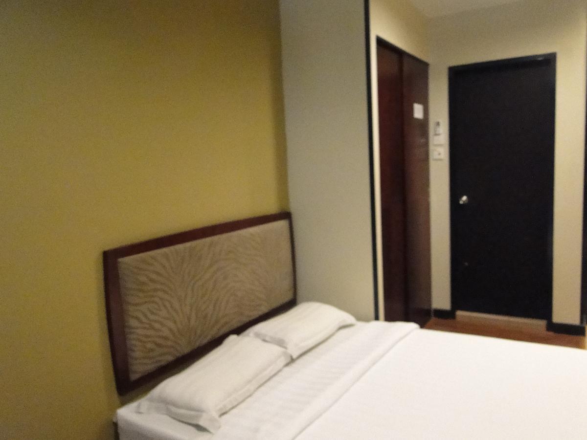 Hotel Sadong88 Kota Kinabalu Eksteriør bilde