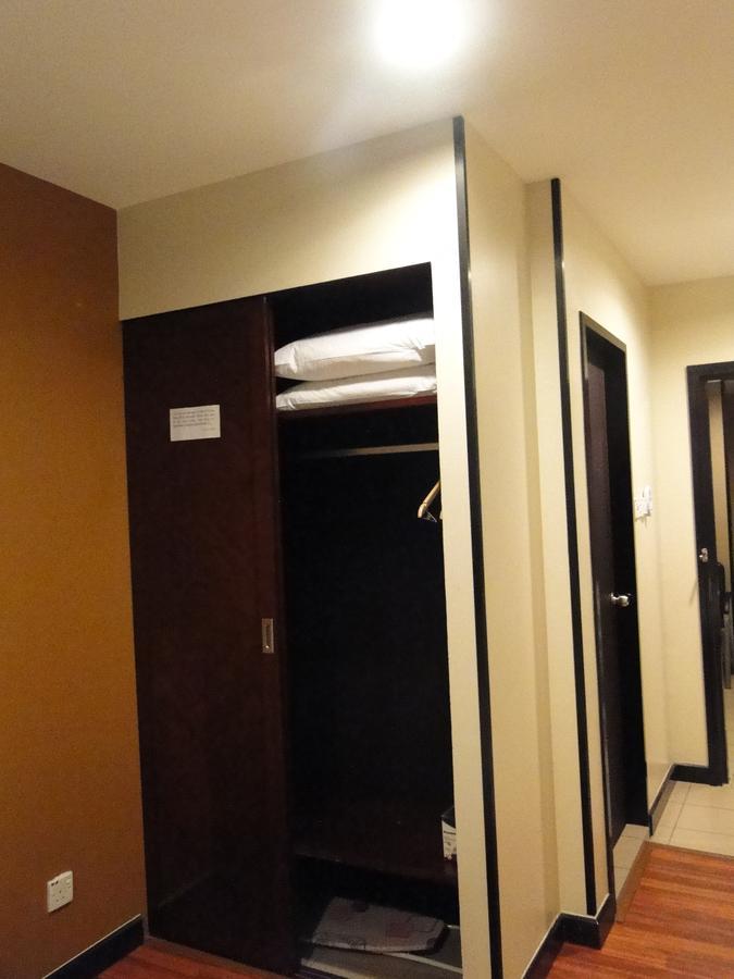 Hotel Sadong88 Kota Kinabalu Eksteriør bilde