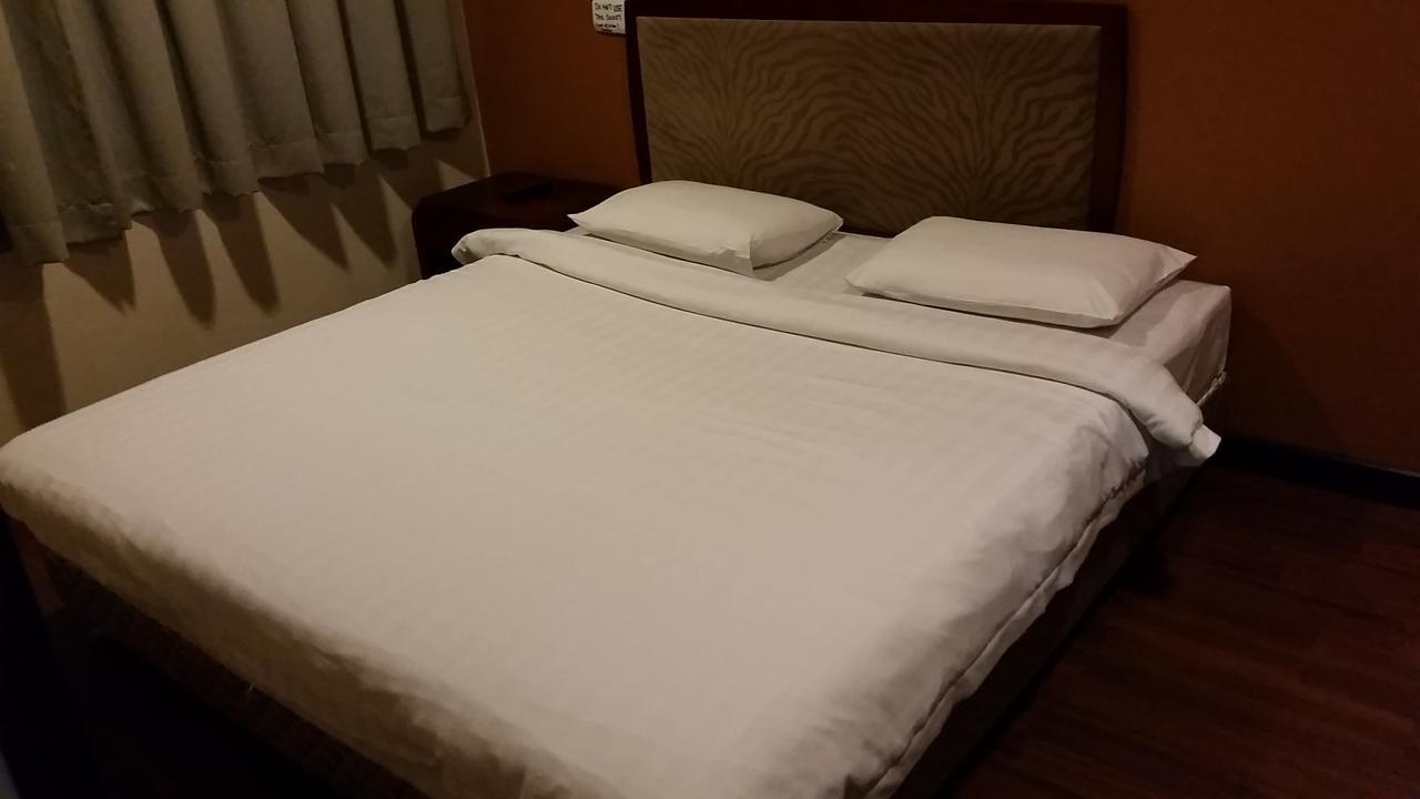 Hotel Sadong88 Kota Kinabalu Eksteriør bilde