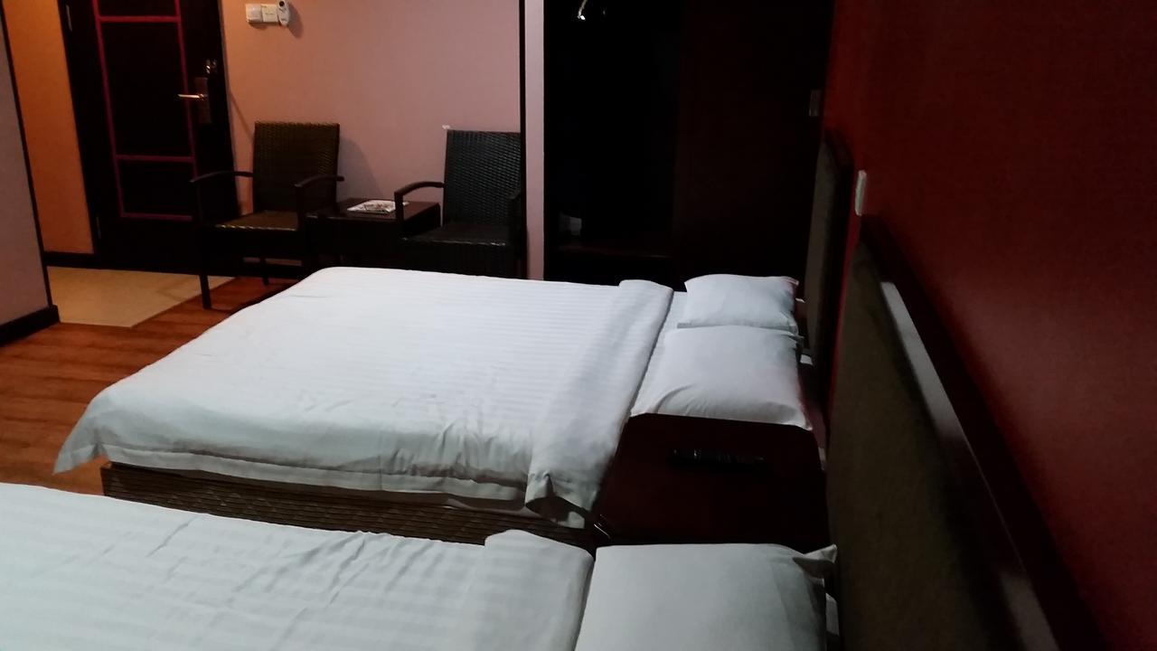 Hotel Sadong88 Kota Kinabalu Eksteriør bilde