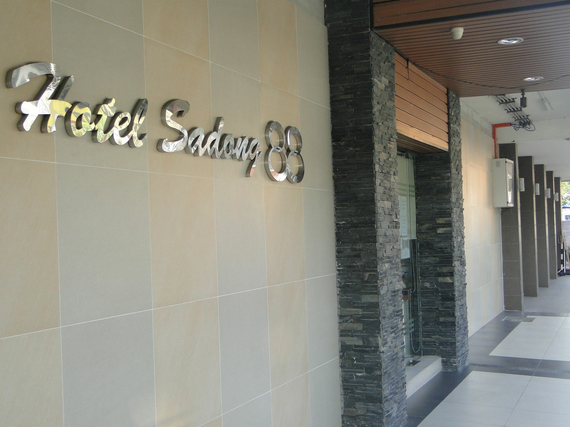 Hotel Sadong88 Kota Kinabalu Eksteriør bilde